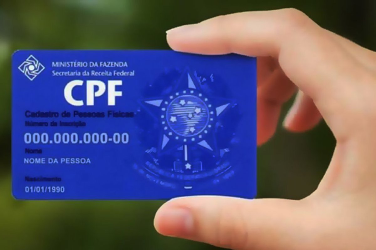 Nova lei do CPF vai afetar brasileiros que moram no exterior
