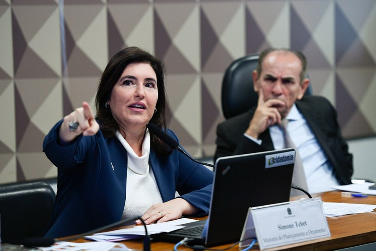 “Brasil não tem planejamento, gastamos mal", diz Tebet em audiência conjunta