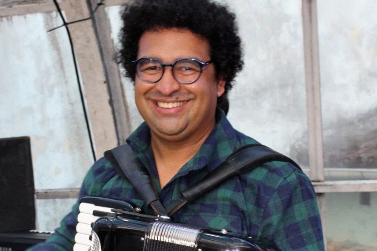 Sanfoneiro Gel Barbosa faz série de shows “esquenta São João” na capital baiana!