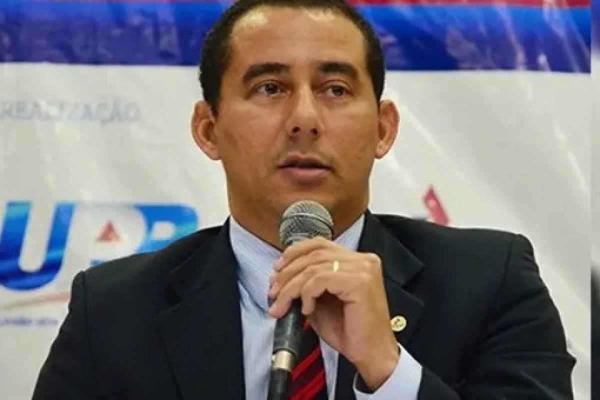 CCJ da AL-BA aprova Ronaldo Sant’Anna para vaga de conselheiro do TCM