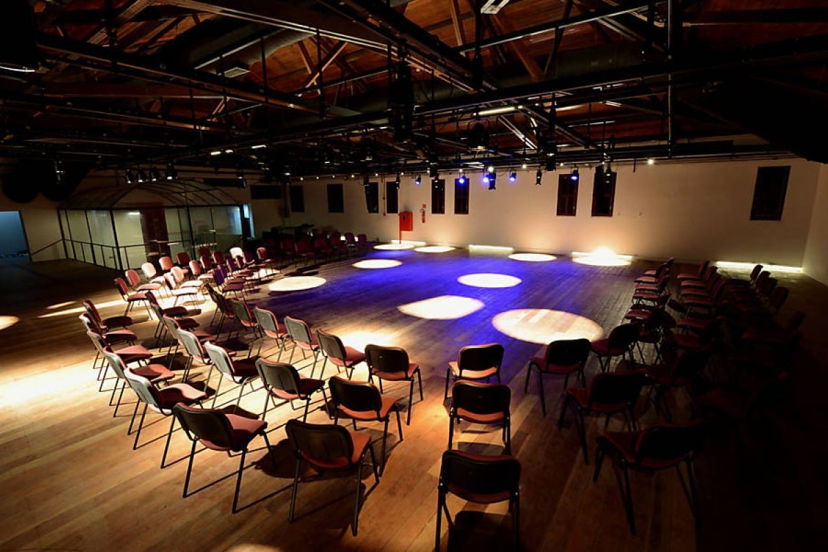 FGM promove oficinas gratuitas de interpretação teatral para solos