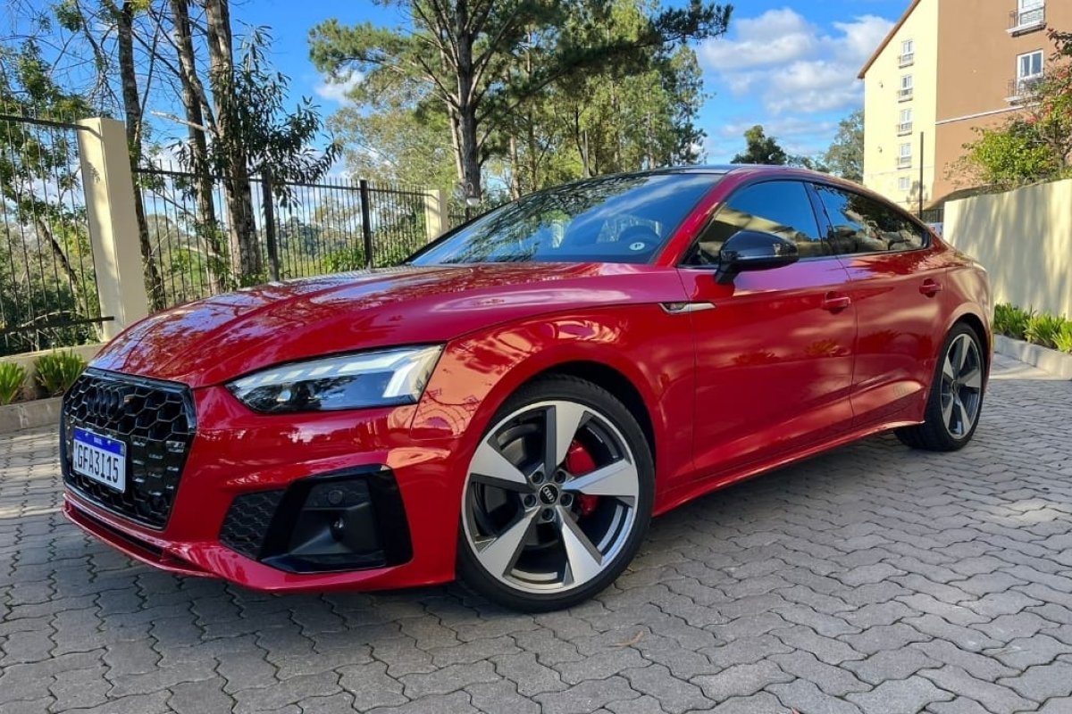 Audi lança A5 Carbon Edition com acabamento em fibra de carbono: conheça