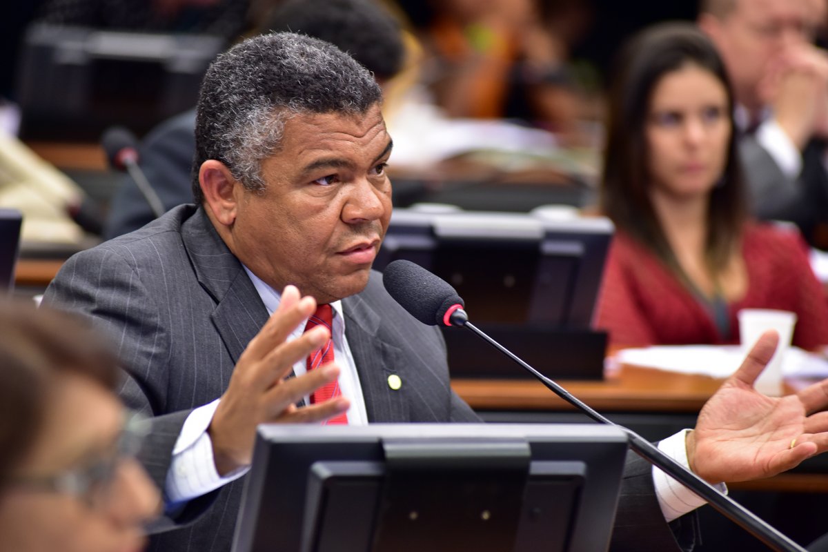 Podcast Lado B de Brasília: Valmir Assunção