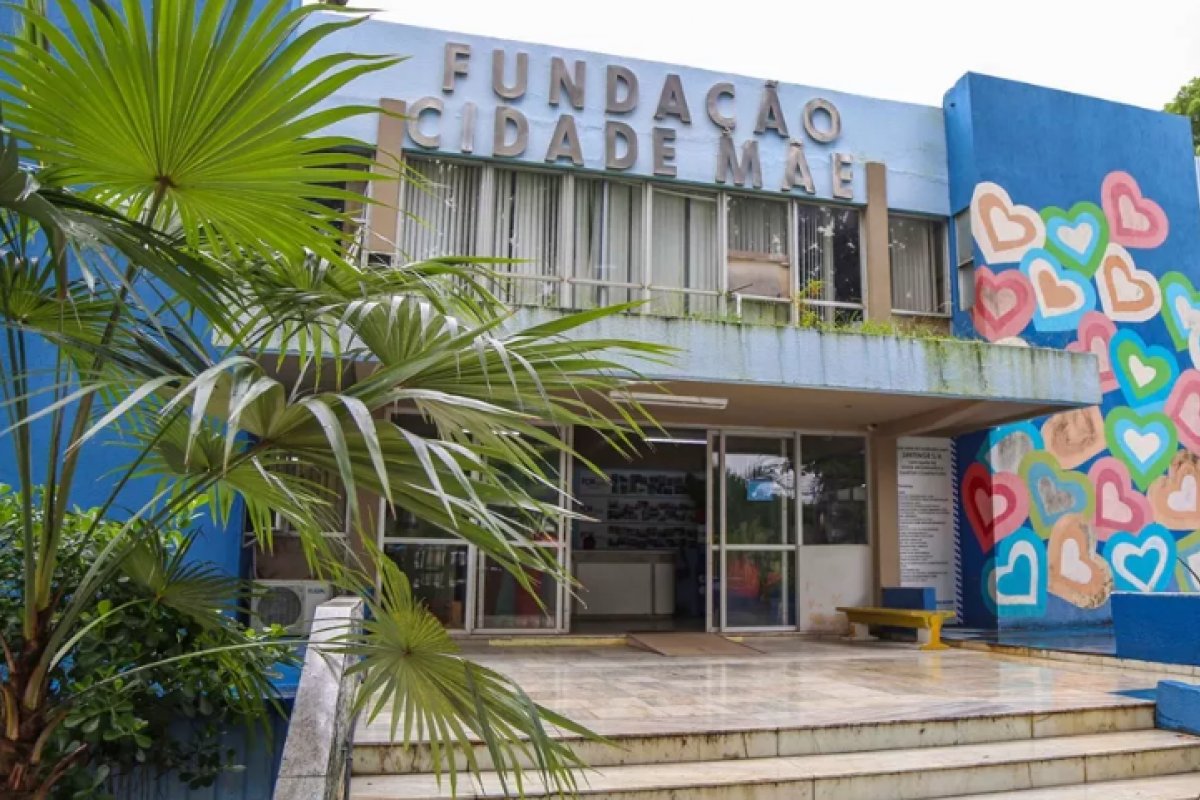 Prefeitura e Senac oferecem cursos gratuitos de capacitação para maquiador e agente de limpeza em Salvador