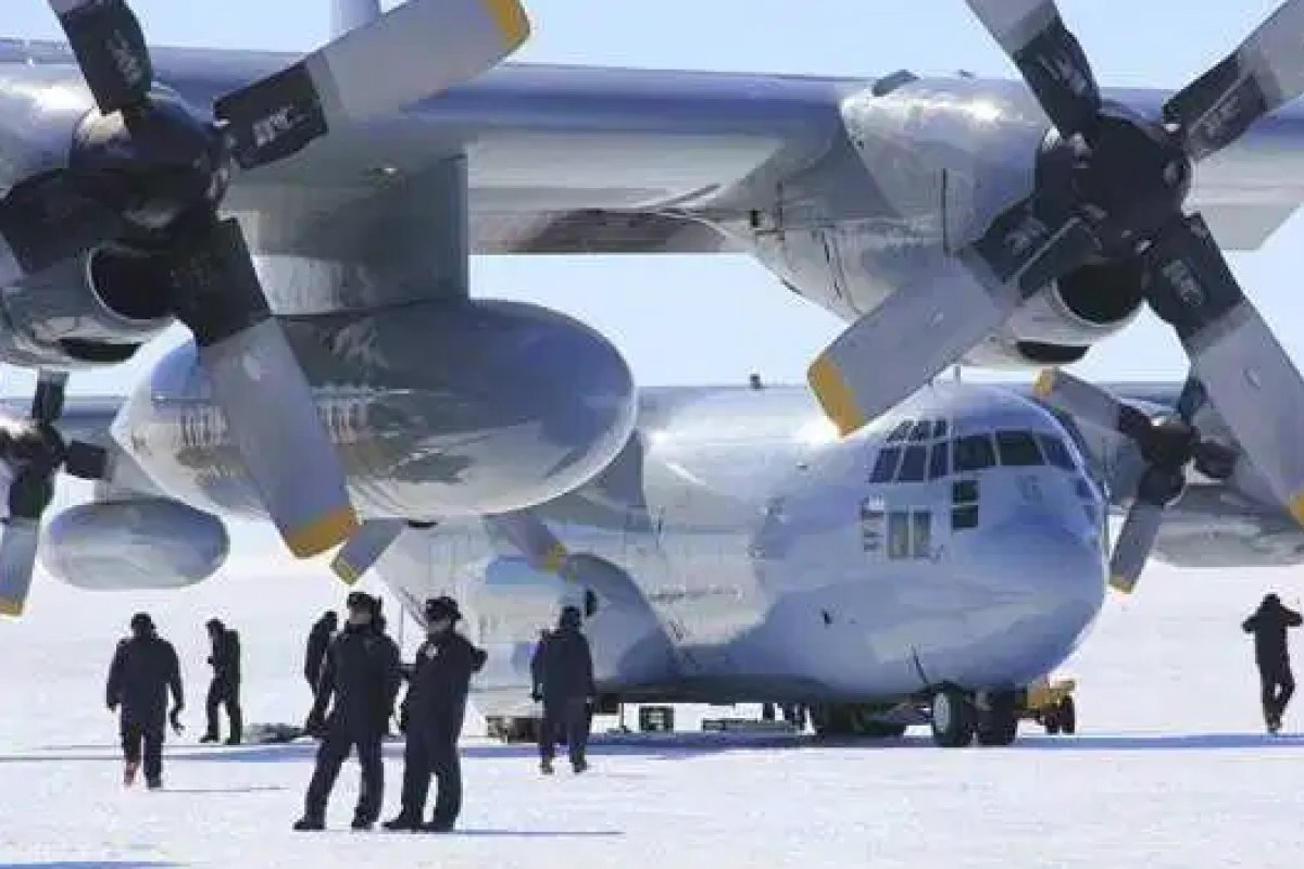 Avião das Forças Armadas do Chile desaparece a caminho da Antártida
