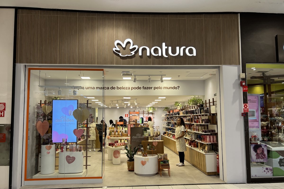 Shopping Paralela inaugura loja da Natura!