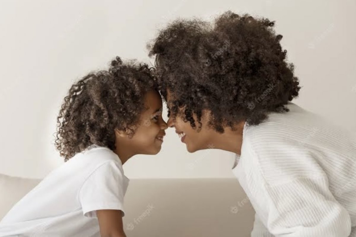 Mais de 1,3 mil adolescentes menores de 14 anos se tornaram mães na Bahia em 2022, aponta SEI