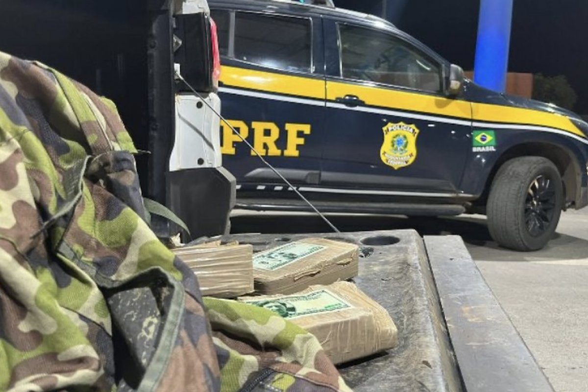 PRF apreende 106 quilos de cocaína em Barreiras (BA)