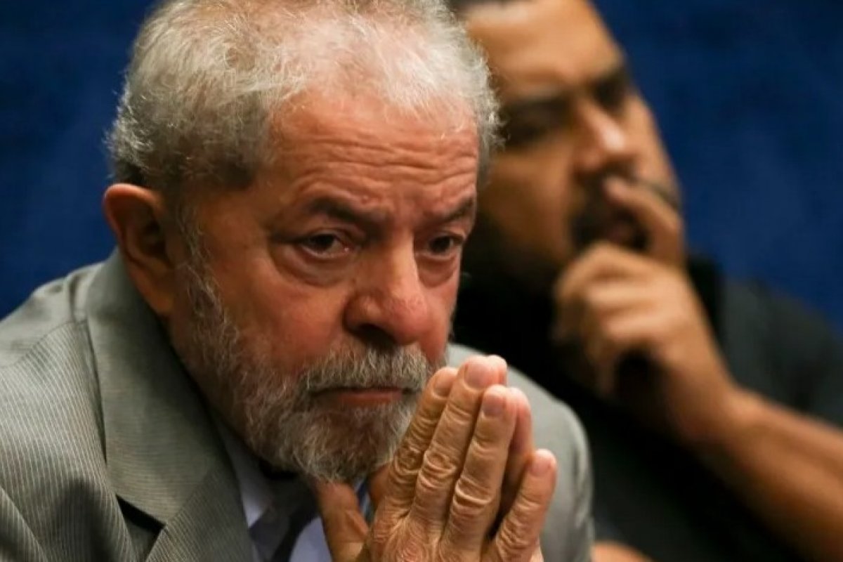 Cartão corporativo de Lula já passa de R$ 2,5 milhões, diz site