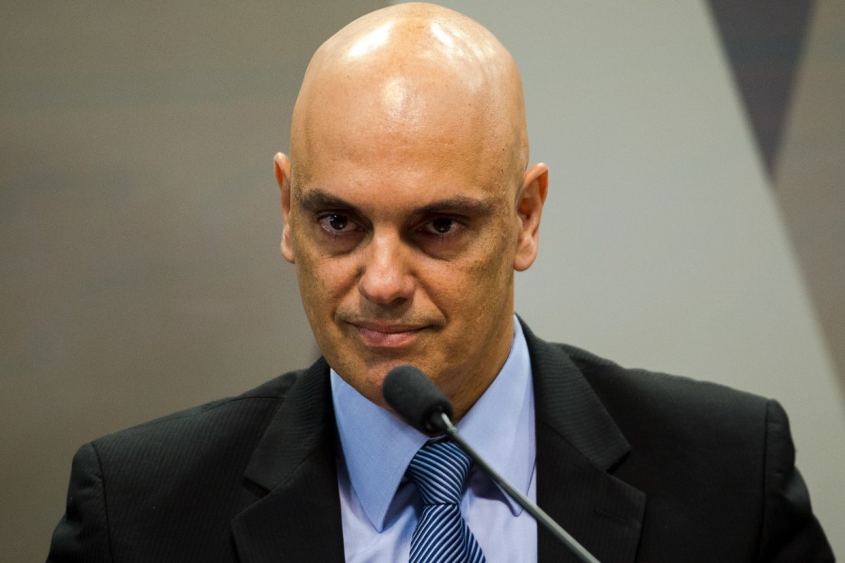 Moraes autoriza perícia em celulares apreendidos com presos nos atos de 8 de janeiro
