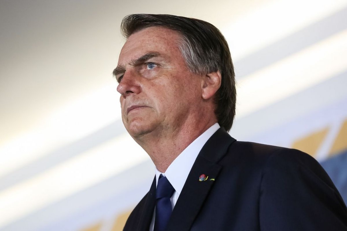 Fraude cartões de vacina: Bolsonaro depõe à PF nesta terça (16)