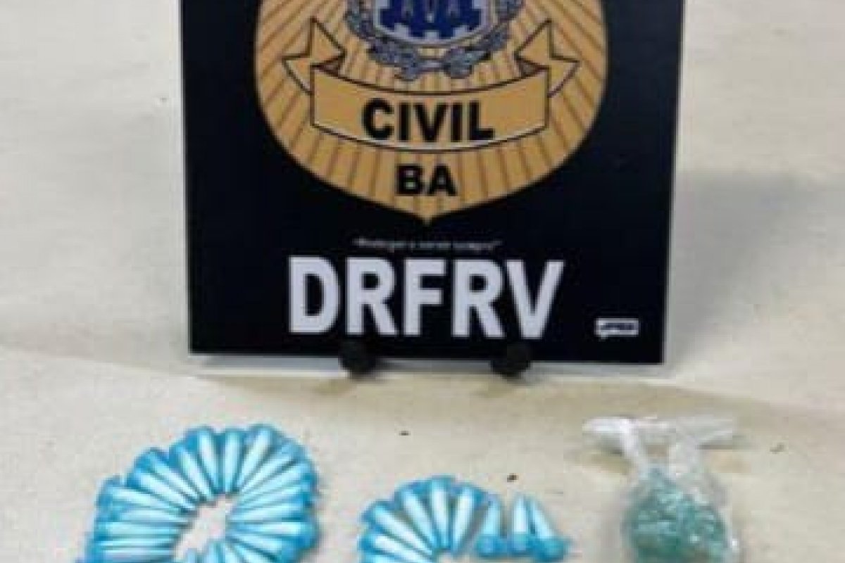 Homem é apreendido com 50 pinos de cocaína na Chapada do Rio Vermelho em Salvador