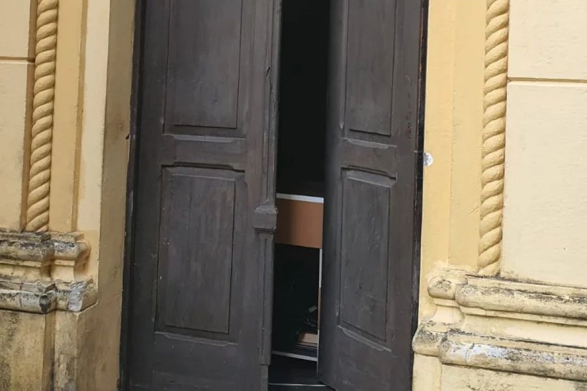 Salvador: Igreja Nossa Senhora da Ajuda é invadida pela segunda vez nesta semana