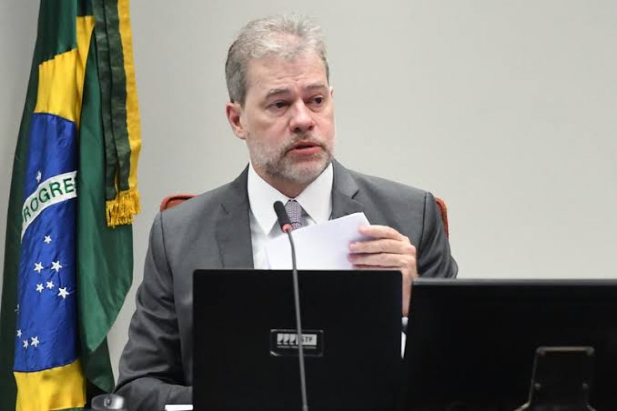 Ministro do STF, Dias Toffoli, é internado em Brasília com Covid-19
