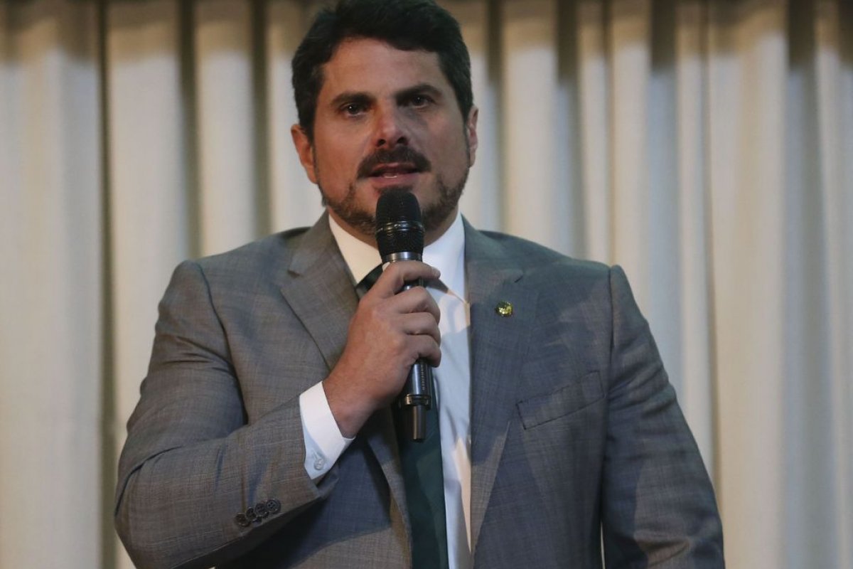 "Dane-se", reage Marcos do Val após ser intimado por Moraes