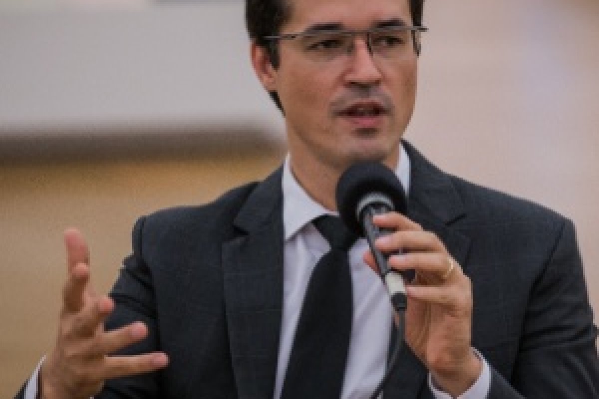 CNMP investigará Dallagnol por conversas com Moro