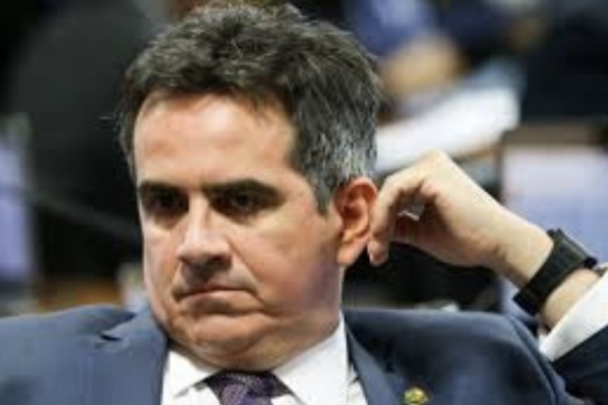 Ciro Nogueira acredita em Tarcísio para 2026 mas não descarta volta de Bolsonaro