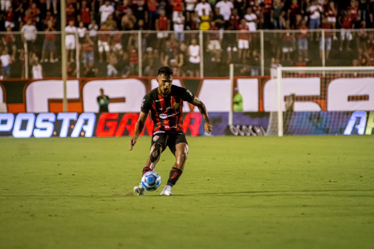 Para manter a liderança, Vitória visita o Mirassol nesta sexta (19)