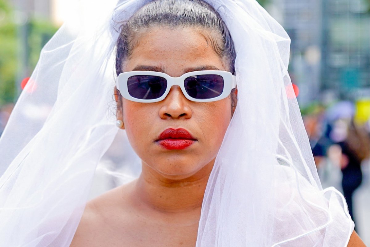 Viviane Pitaya lança versão de estúdio do single 'Vá Catar Coquinho'