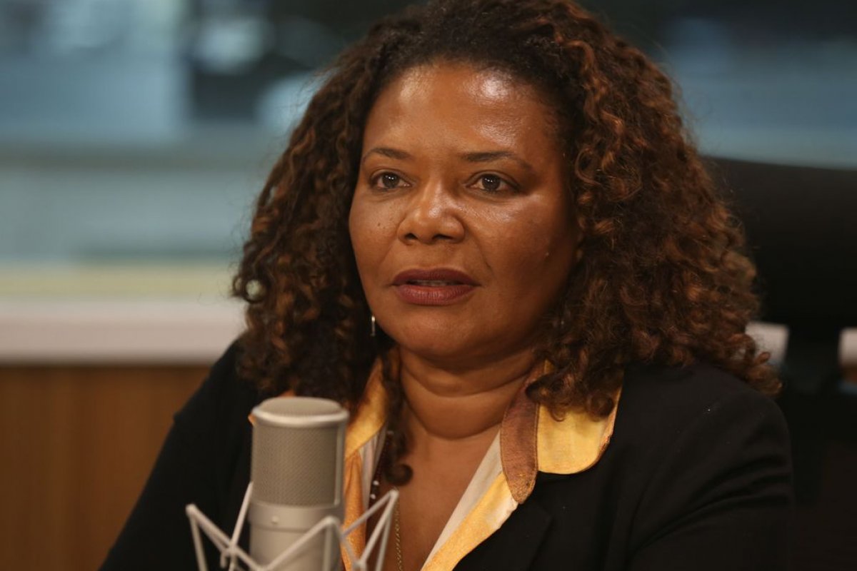 Ministra Margareth Menezes é furtada na Itália