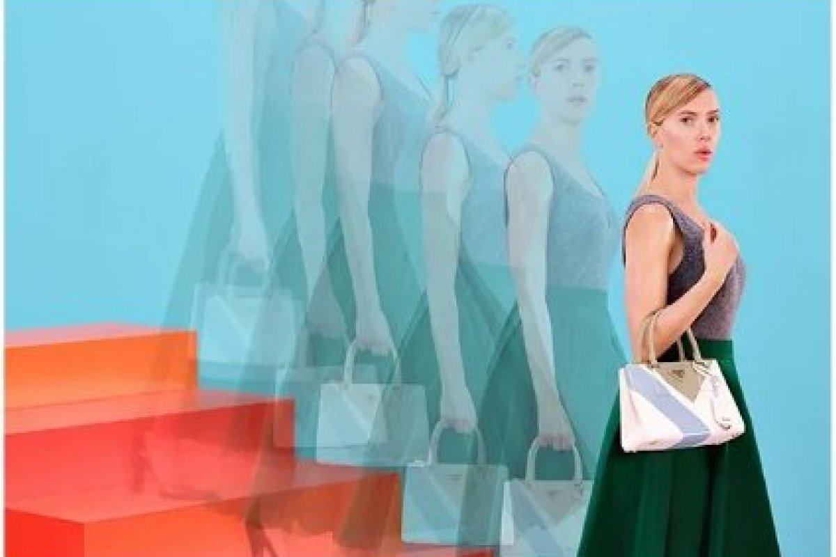 Scarlett Johansson é o novo rosto da Prada!