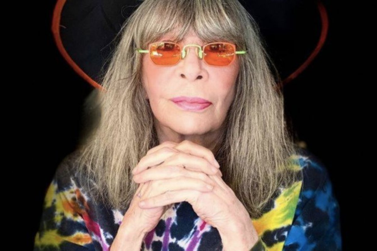 Em segundo livro, Rita Lee descreveu o próprio velório antes de morrer