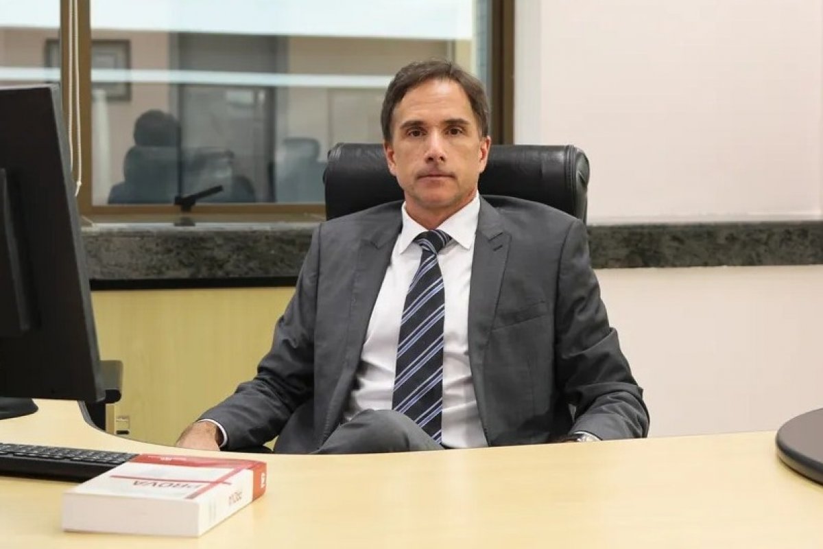 Vídeo: juiz da Lava Jato é afastado do cargo pelo Conselho do TRF-4