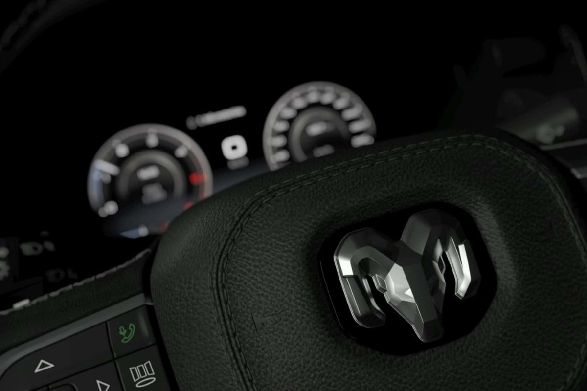 RAM revela painel digital em nova pick-up