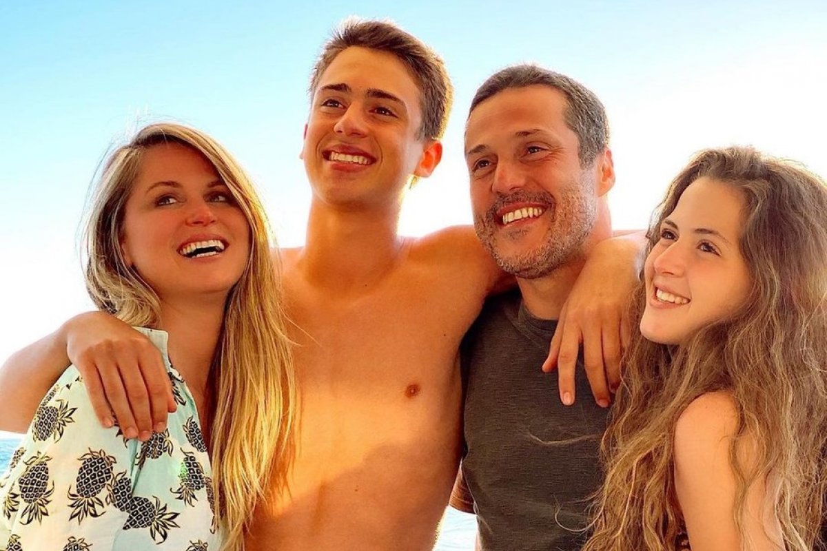 Viva! Susana Werner reata casamento com Julio Cesar