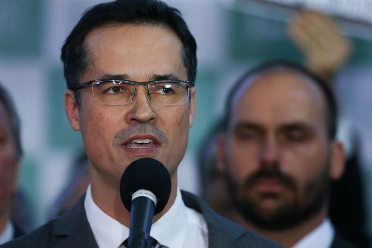 Corregedoria da Câmara notifica Deltan Dallagnol sobre perda de mandato