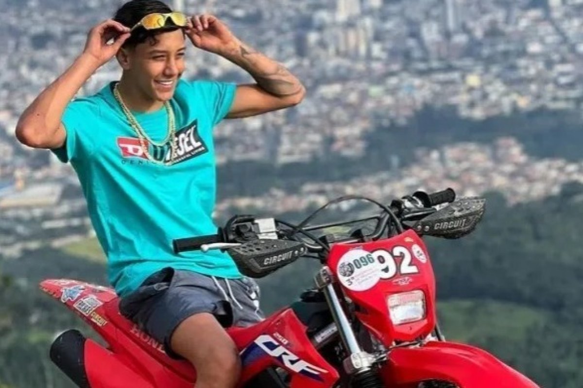 Influenciador de 18 anos é baleado na cabeça durante assalto no litoral de São Paulo