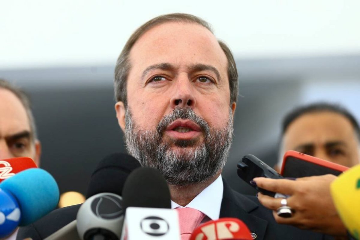 Ministro defende que Petrobras explore petróleo na Foz do Amazonas