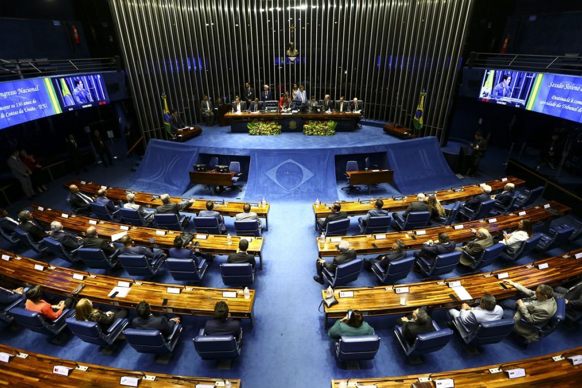 Comissão aprova MP que reestrutura ministério