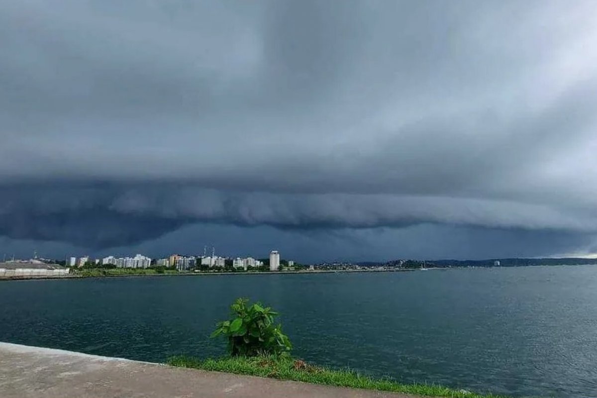 Defesa Civil de Ilhéus alerta sobre fortes chuvas na cidade até domingo (28)