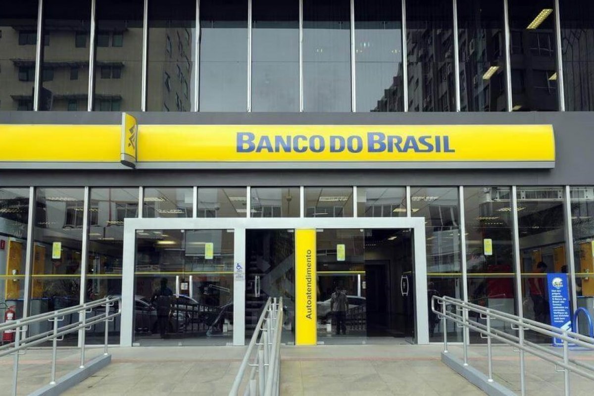 Banco do Brasil não será privatizado, mas traria benefícios com isso, diz presidente