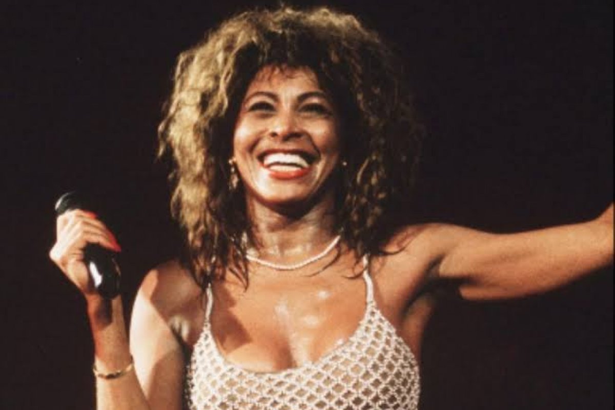 Tina Turner morreu de causas naturais na Suíça, diz jornal