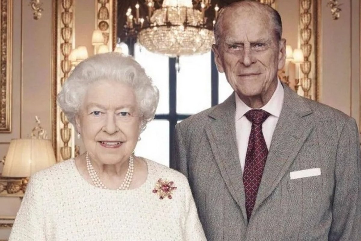 Arquivos do FBI revelam possível conspiração para matar a rainha Elizabeth em viagem aos EUA em 1983