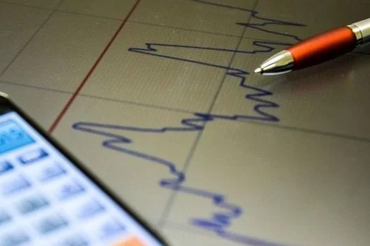 Brasil registra rombo de mais de R$ 1 bilhão nas contas externas em abril, diz BC