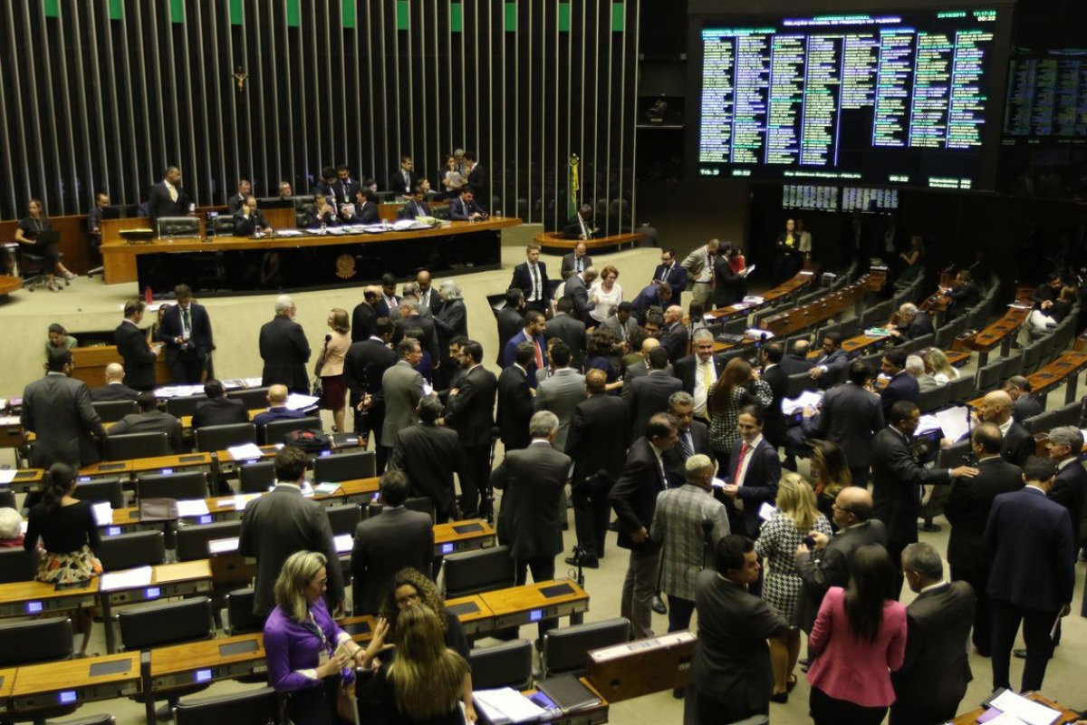 Plano Plurianual para 2020-2023 é aprovado no Congresso