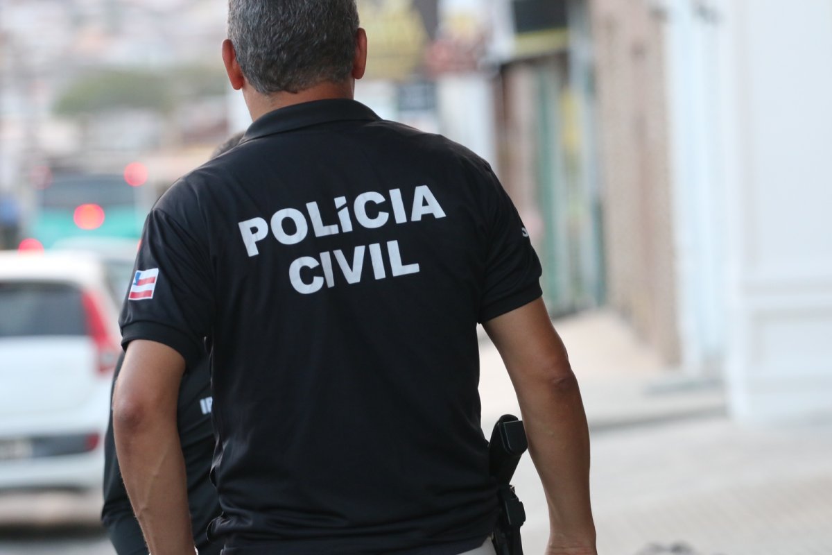 Homem que recebeu placas solares furtadas é preso em Feira de Santana