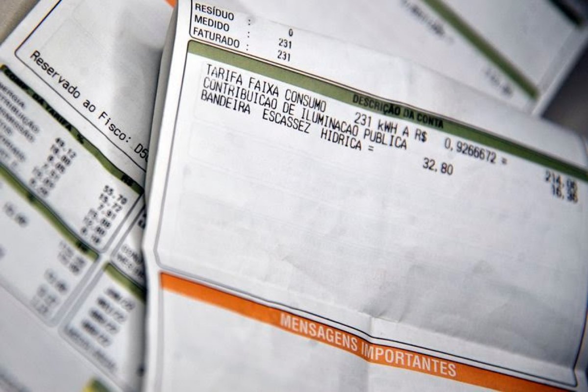 Aneel afirma que conta de luz não terá cobrança extra em junho
