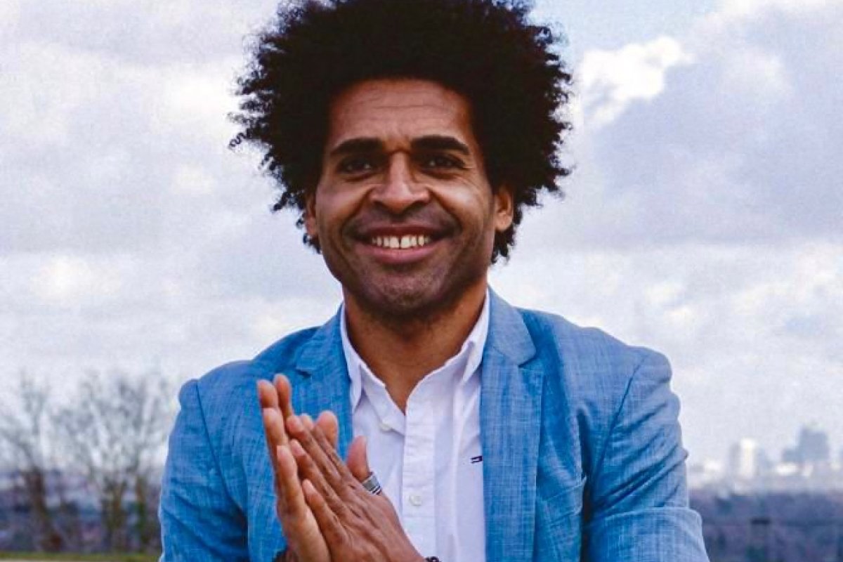 Tom Dantas funda associação na França e promove 1ª Festa para Yemanjá, em Paris!