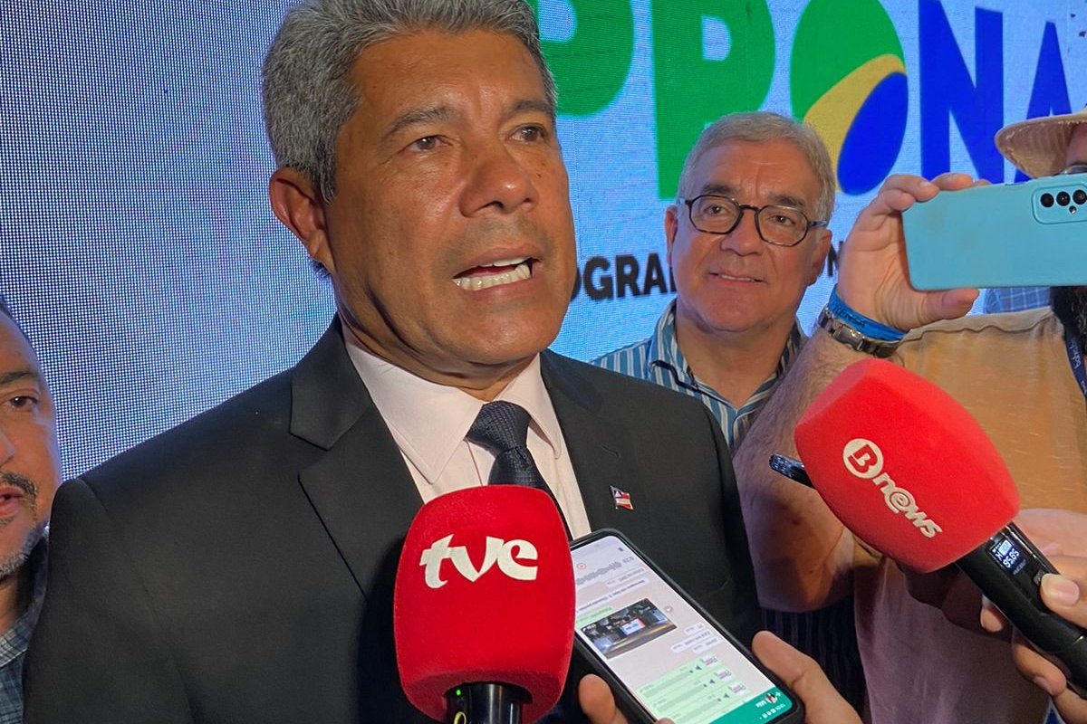 "Ele tem firmeza no que faz", diz Jerônimo sobre possível participação de Rui na CPMI