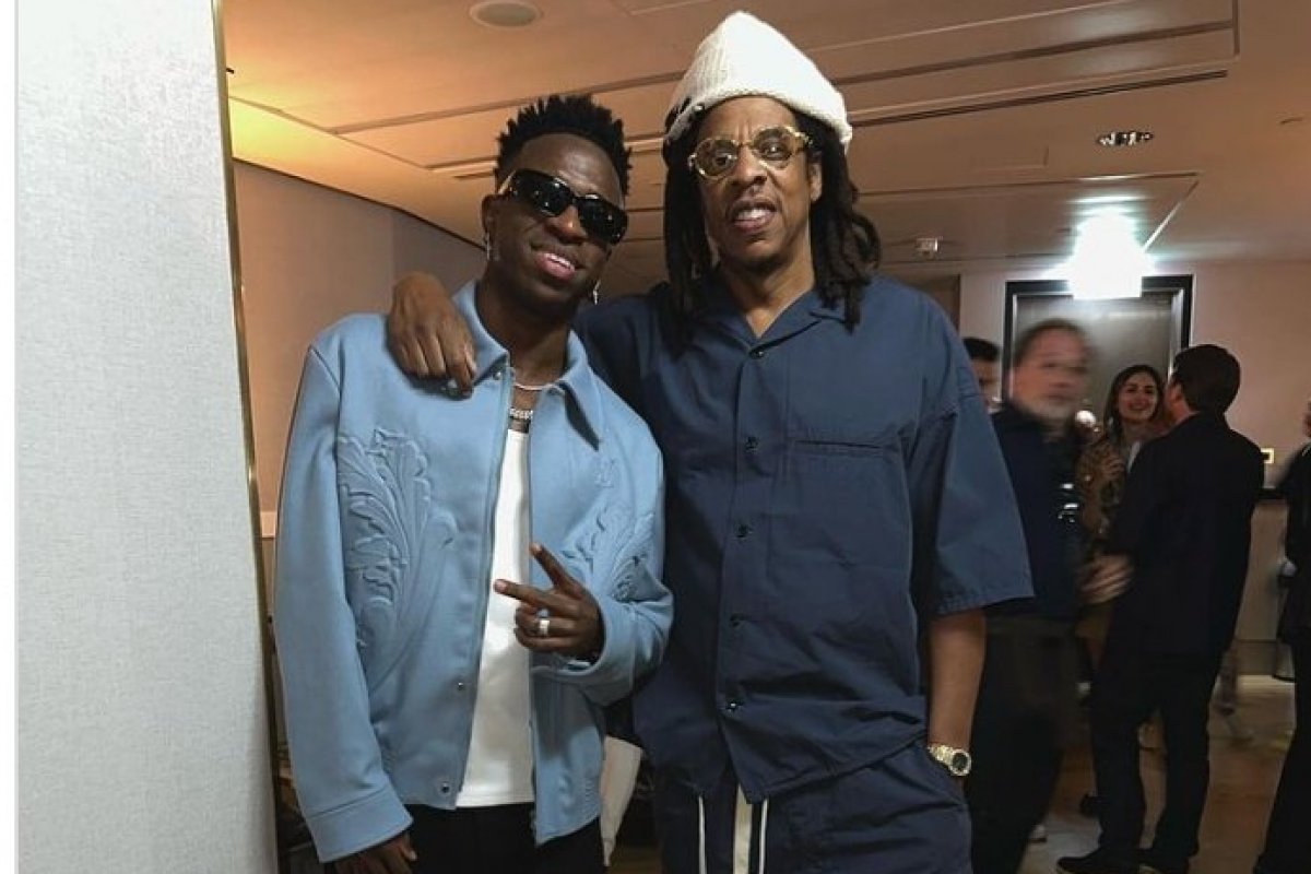 Vinicius Jr. encontra com Jay-Z nos bastidores do show de Beyoncé!