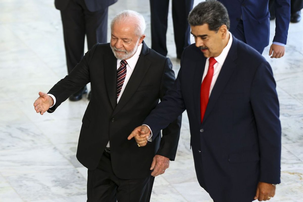 Dívida da Venezuela com o Brasil pode chegar a R$ 12,5 bilhões