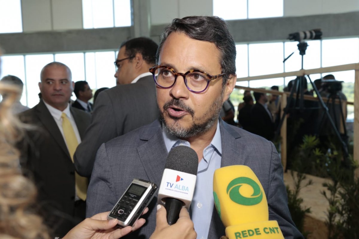 Secretário comemora conclusão de etapa de aeroporto e acredita que impacto no turismo será grande.