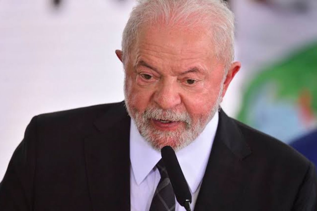 Lula veta PL que concedia pensão vitalícia a ex-integrantes do Batalhão Suez