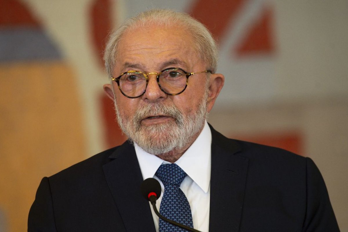 Lula busca diálogo com o Congresso após derrota do governo