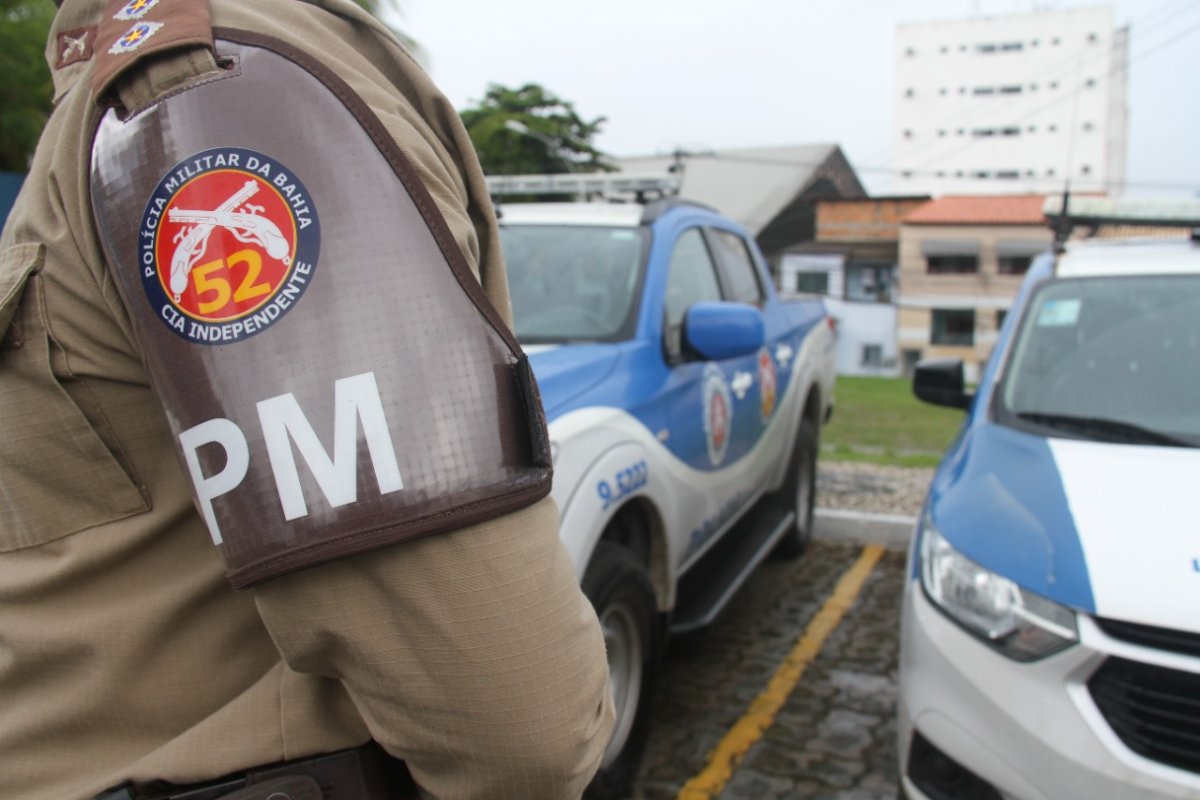 Polícia recupera dois veículos roubados em Salvador e Lauro de Freitas