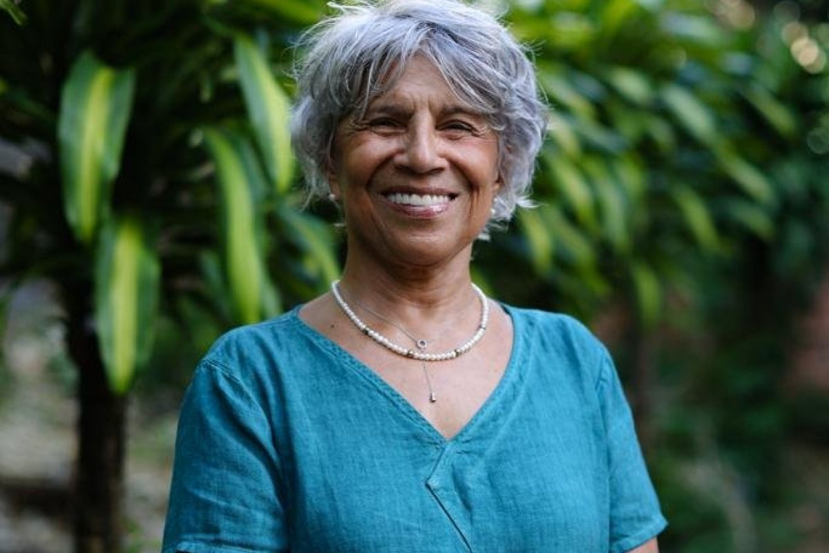 Livro sobre o Healing de Isis Pristed será lançado em Salvador!